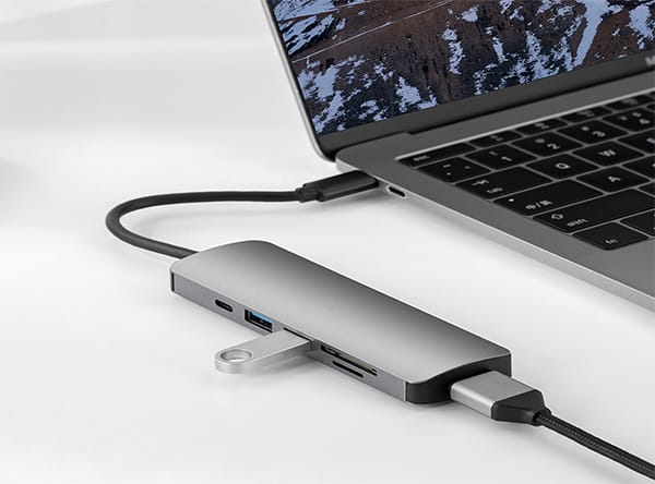 Type-C Dock (Model LU32036)